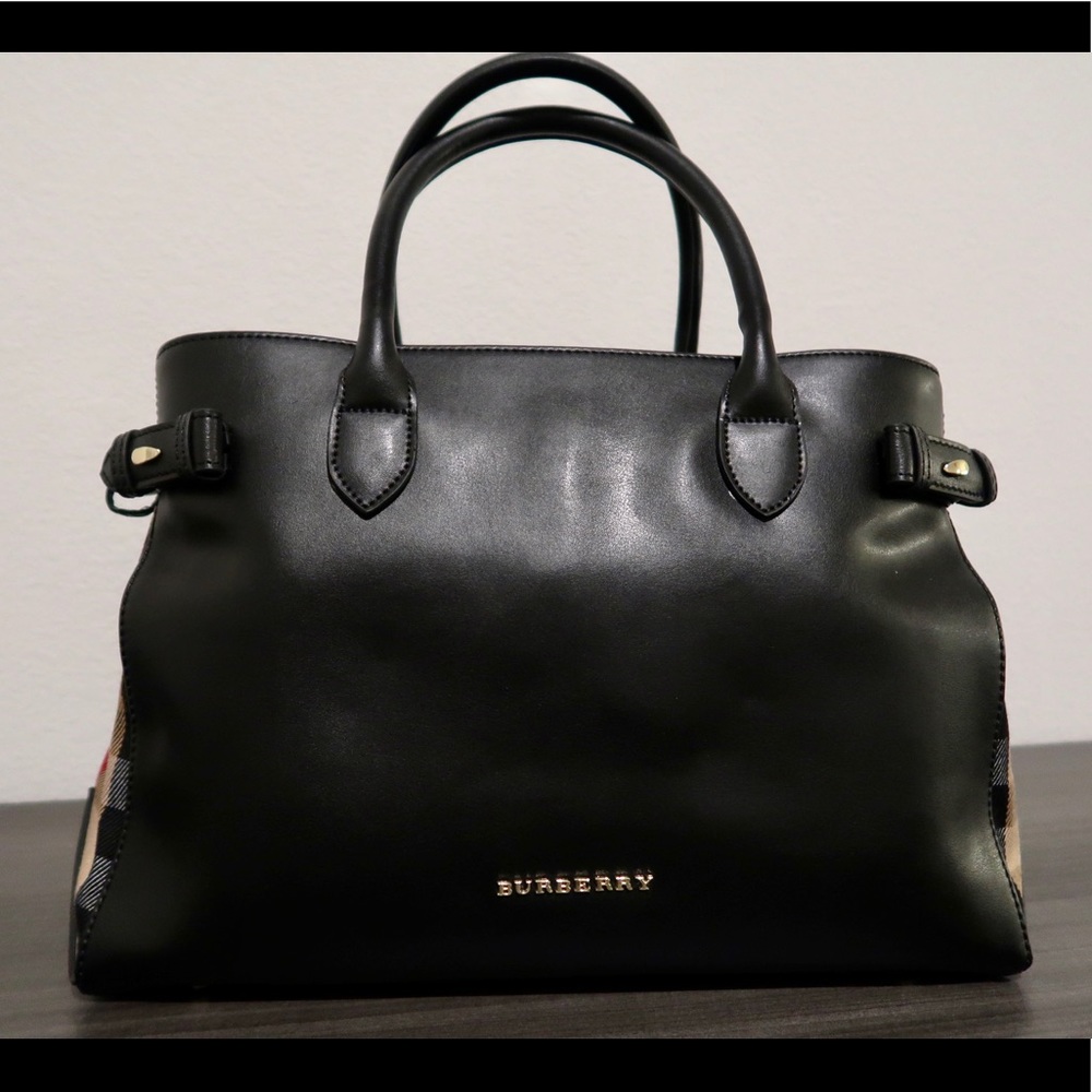 Burberry Medium Banner Handbag in Leather